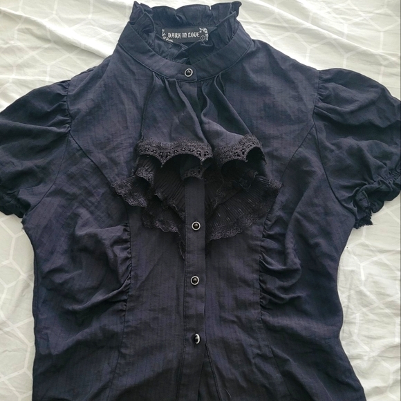 Dark in love blouse - Picture 2 of 3